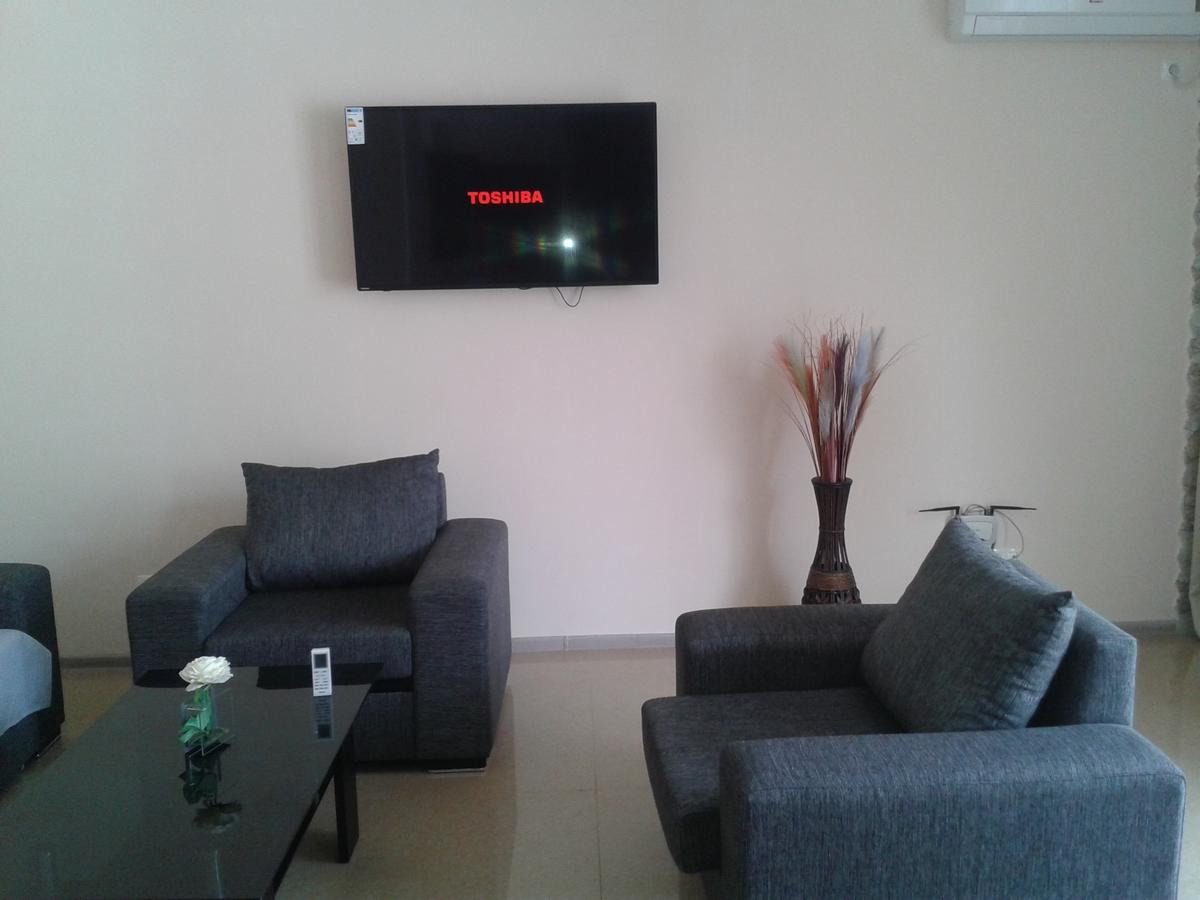 Beautiful House By The Sea Apartment บาทูมิ ภายนอก รูปภาพ